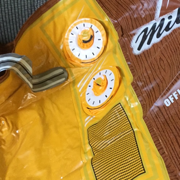 NIB NFL Blowup TV - Picture 3 of 14